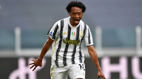 Juan Guillermo Cuadrado vuelve a coquetear con Colo Colo y le deja mensaje a Matías Fernández.