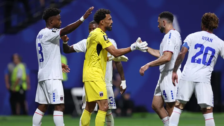 Suena como refuerzo en Colo Colo, ganó millones de seguidores y está el once ideal del Mundial 2026
