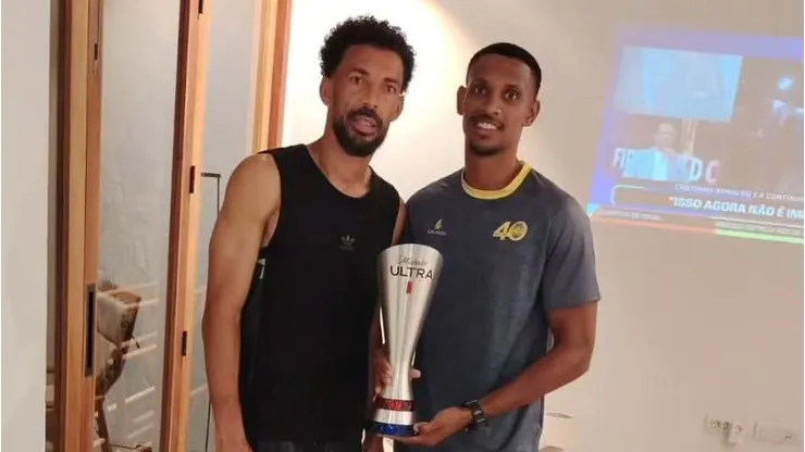 Hermano de Vozinha alucina por su llegada a Colo Colo.