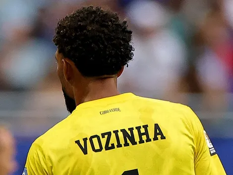 Mosa adelanta buenas noticias sobre el apodo de Vozinha en su camiseta