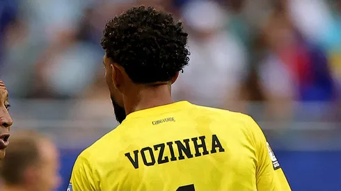Aníbal Mosa adelanta buenas noticias sobre la resolución del apodo de Vozinha en su camiseta.