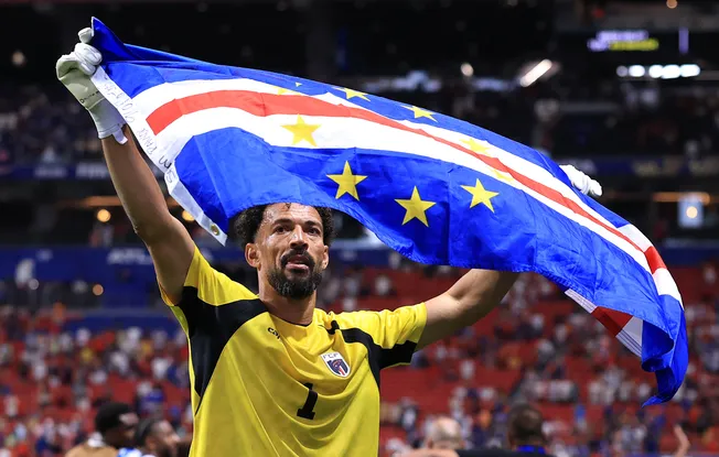 Vozinha podrá usar su apodo en la camiseta de Colo Colo. Imagen: Buda Mendes/Getty Images