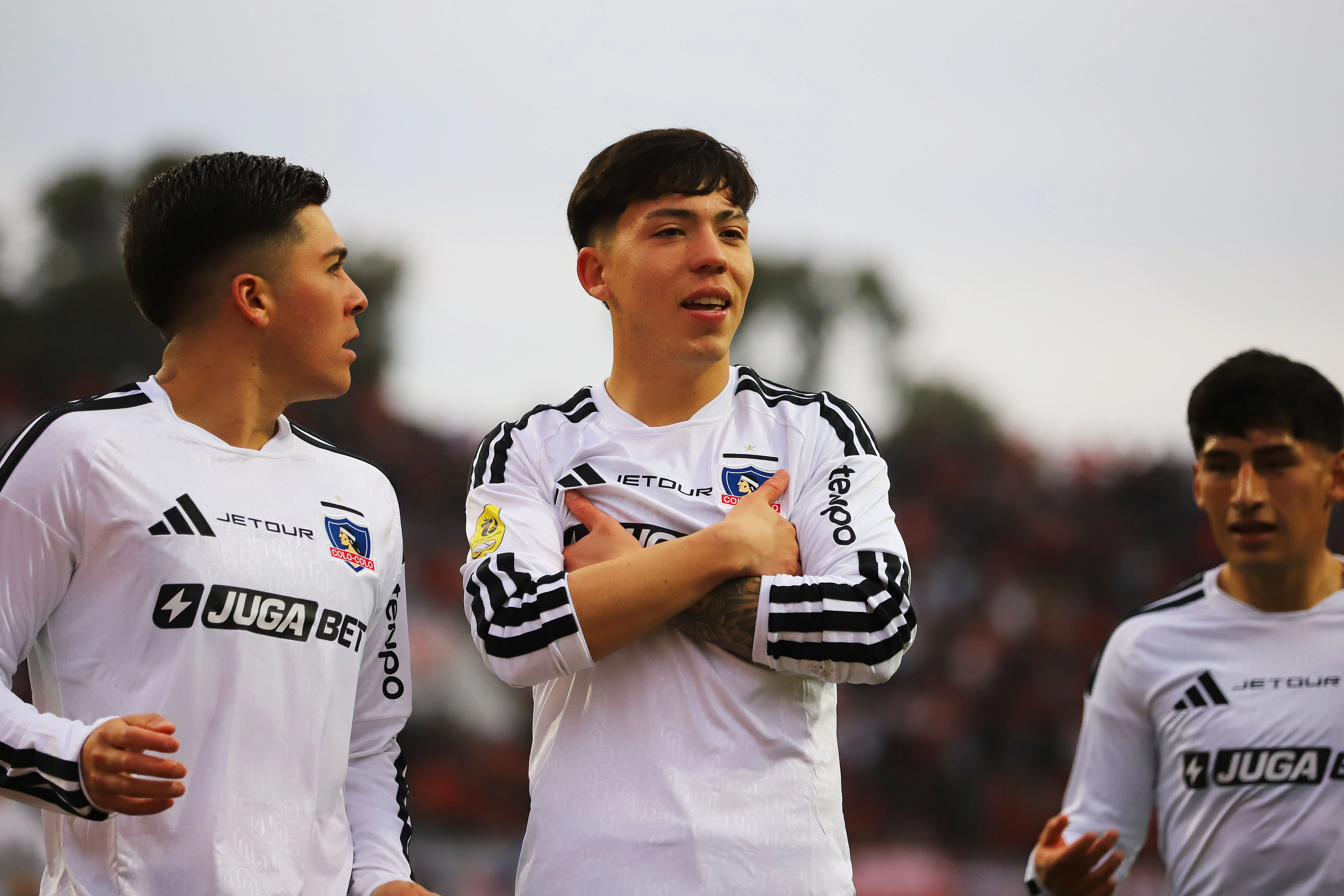Leandro Hernández fue vital en el triunfo de Colo Colo.