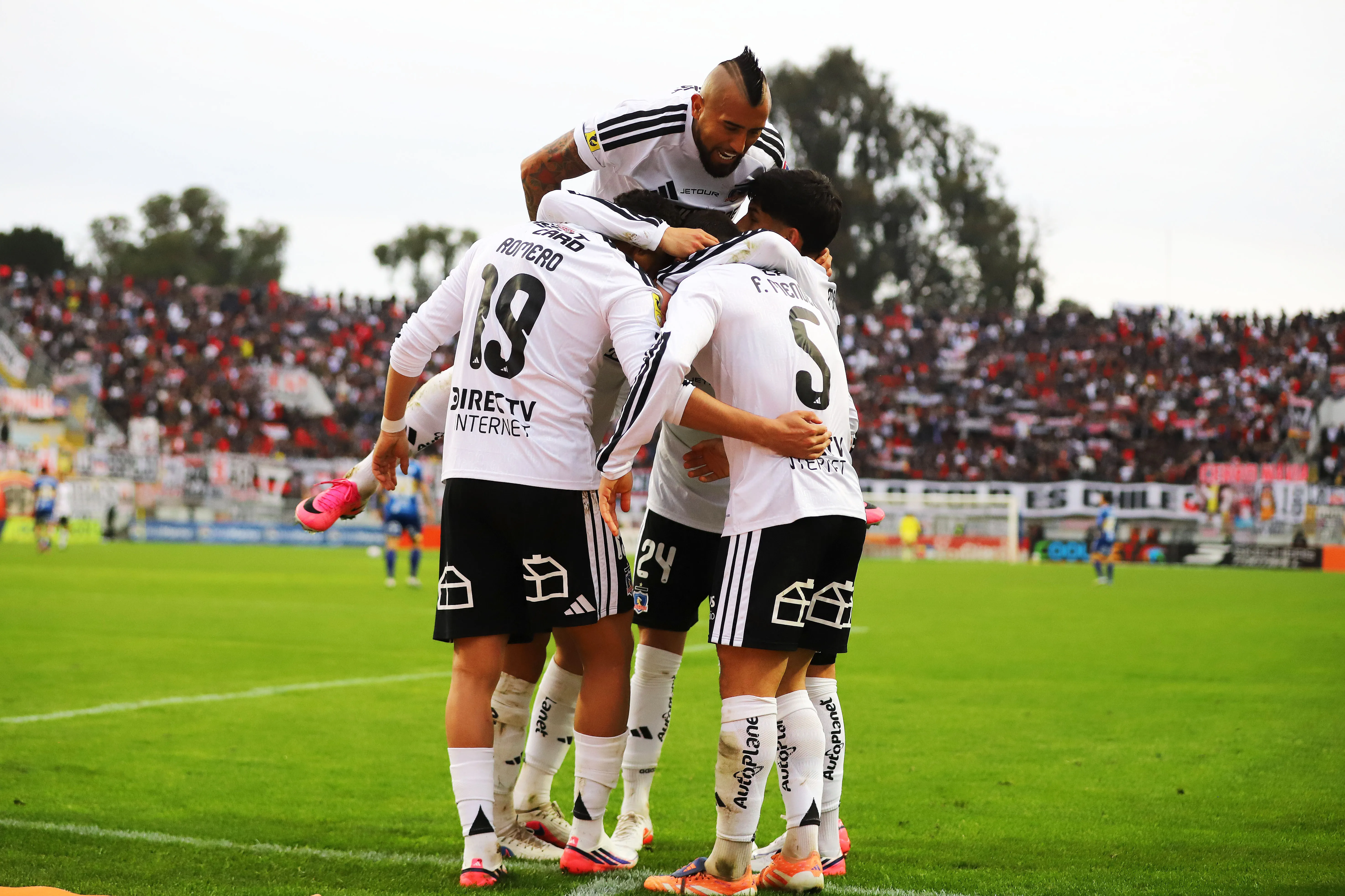 Colo Colo sigue su camino al título en la Liga de Primera.Imagen: Manuel Lema/Photosport