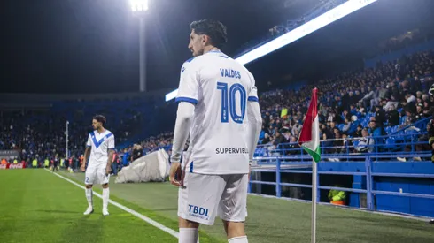 DT de Vélez tajante sobre Valdés mientras Colo Colo sigue atento.