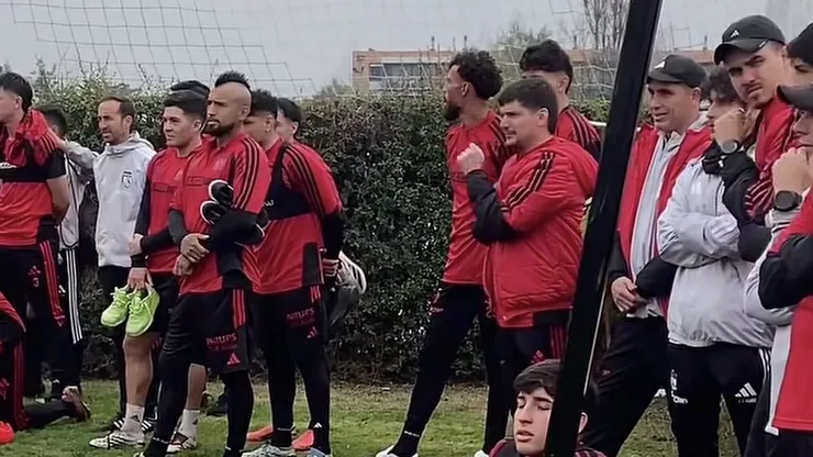 Primer equipo de Colo Colo llega a ver el empate de la Sub 20 ante la UC.