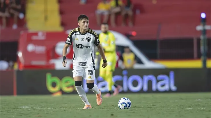 Iván Román en su llegada para ser refuerzo de Colo Colo: "Voy a cumplir un sueño"