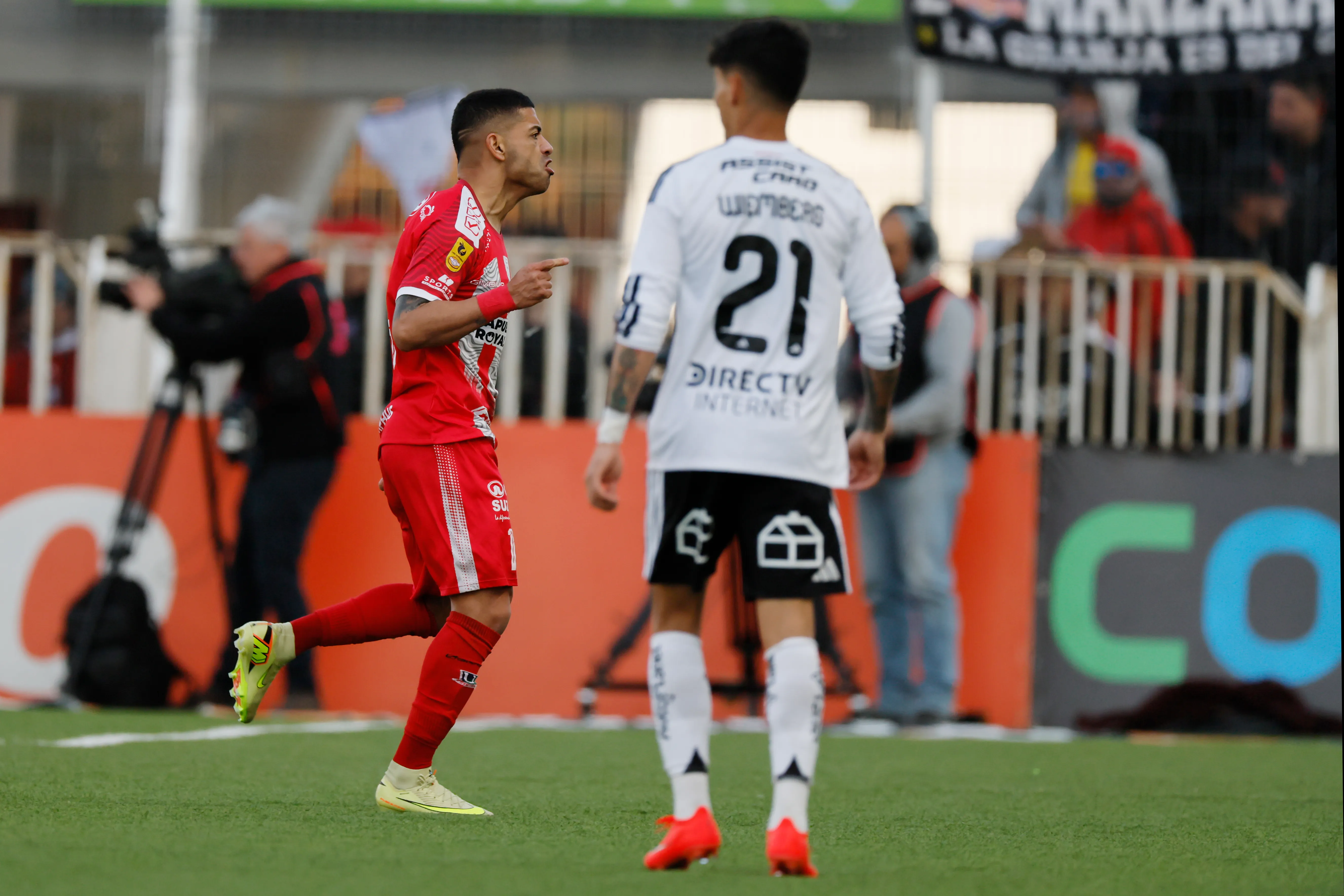 Colo Colo cae momentáneamente ante Calera. Imagen: Andres Pina/Photosport