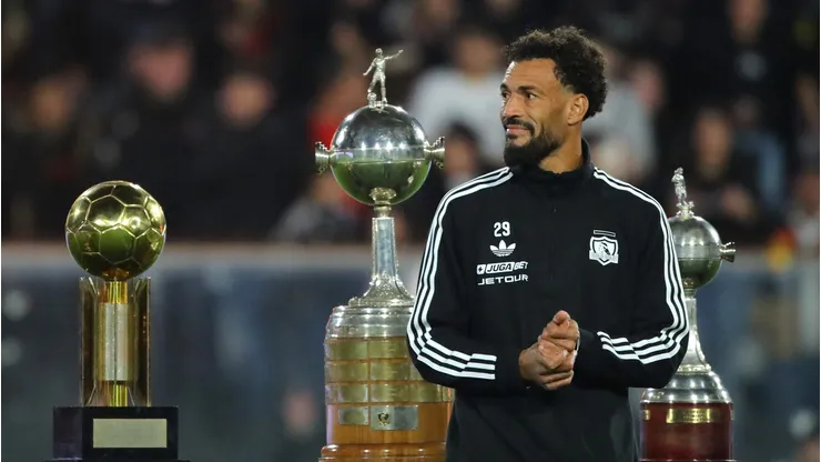 Vozinha apunta alto en Colo Colo y con su selección.