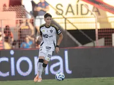 ¿Por qué Colo Colo aún no presenta a Iván Román?