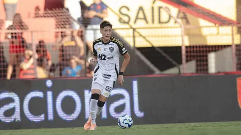 ¿Por qué Colo Colo aún no presenta oficialmente a Iván Román como nuevo refuerzo?