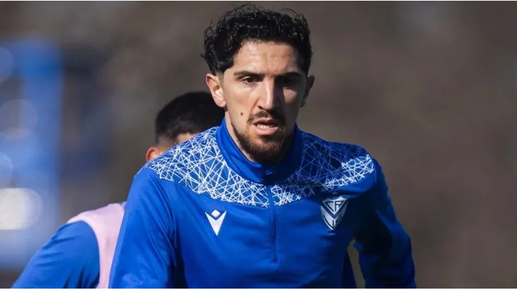 Diego Valdés se lesionó en Vélez.