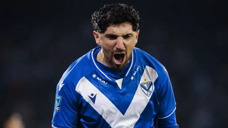 En Vélez sacan la voz por el fichaje de Diego Valdés en Colo Colo.