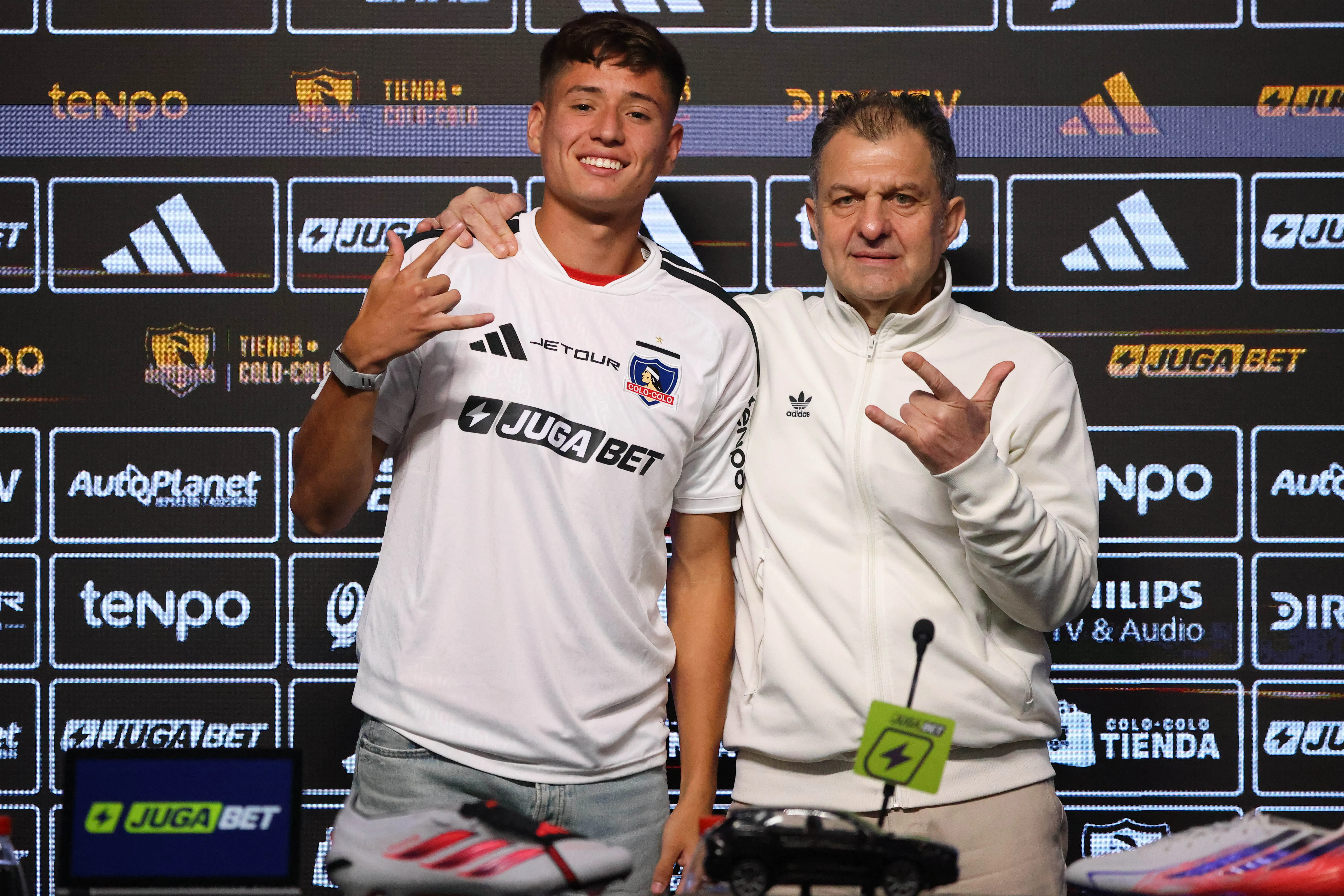 Iván Román revela por qué eligió el número 17 en Colo Colo. 