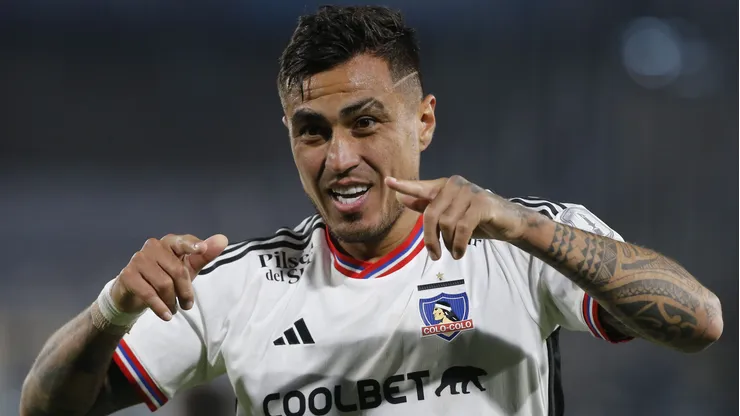 Colo Colo debe pagar millonaria cifra a Darío Lezcano.