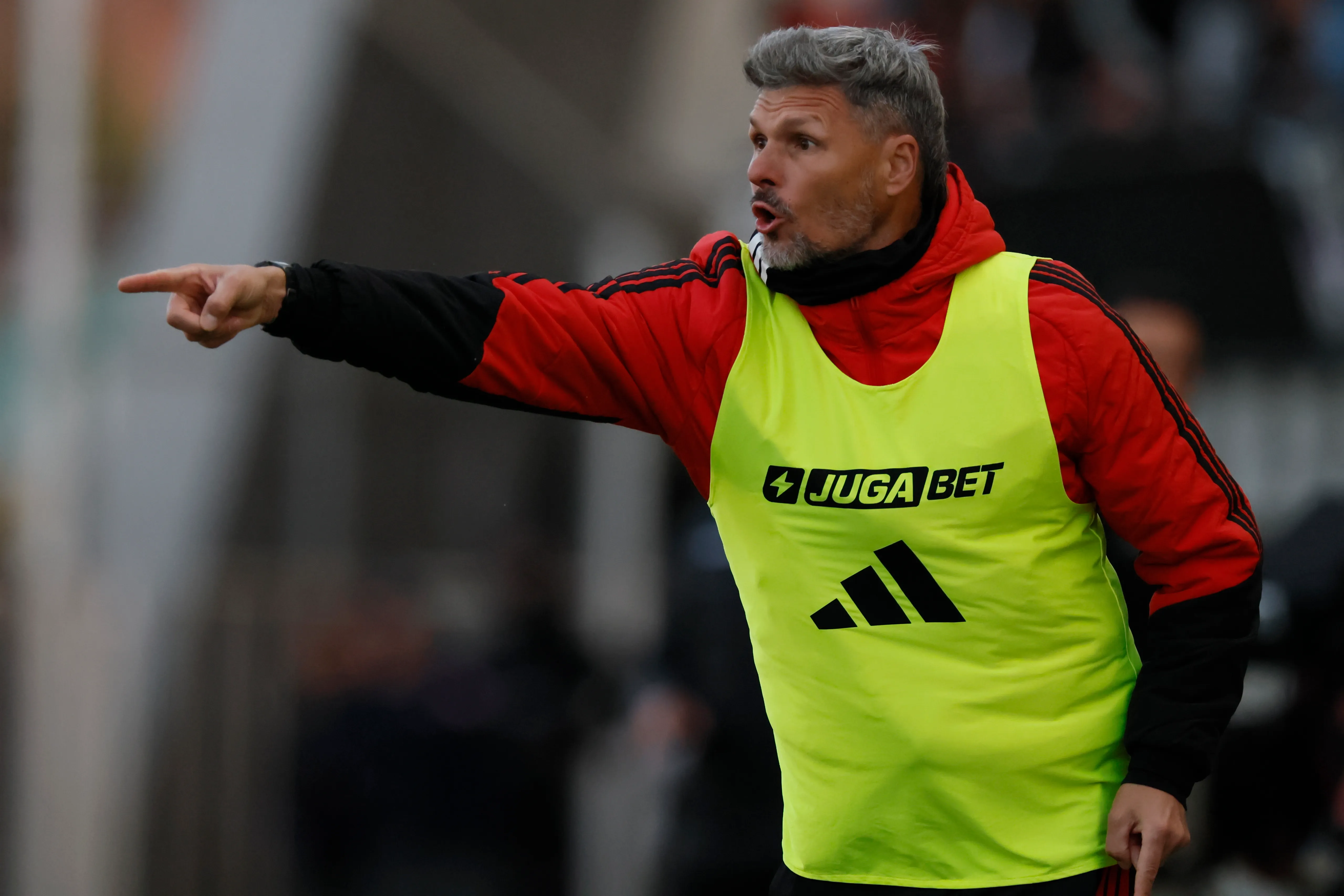 Fernando Ortiz habló sobre Iván Román y destacó que tenga personalidad | Foto: Photosport