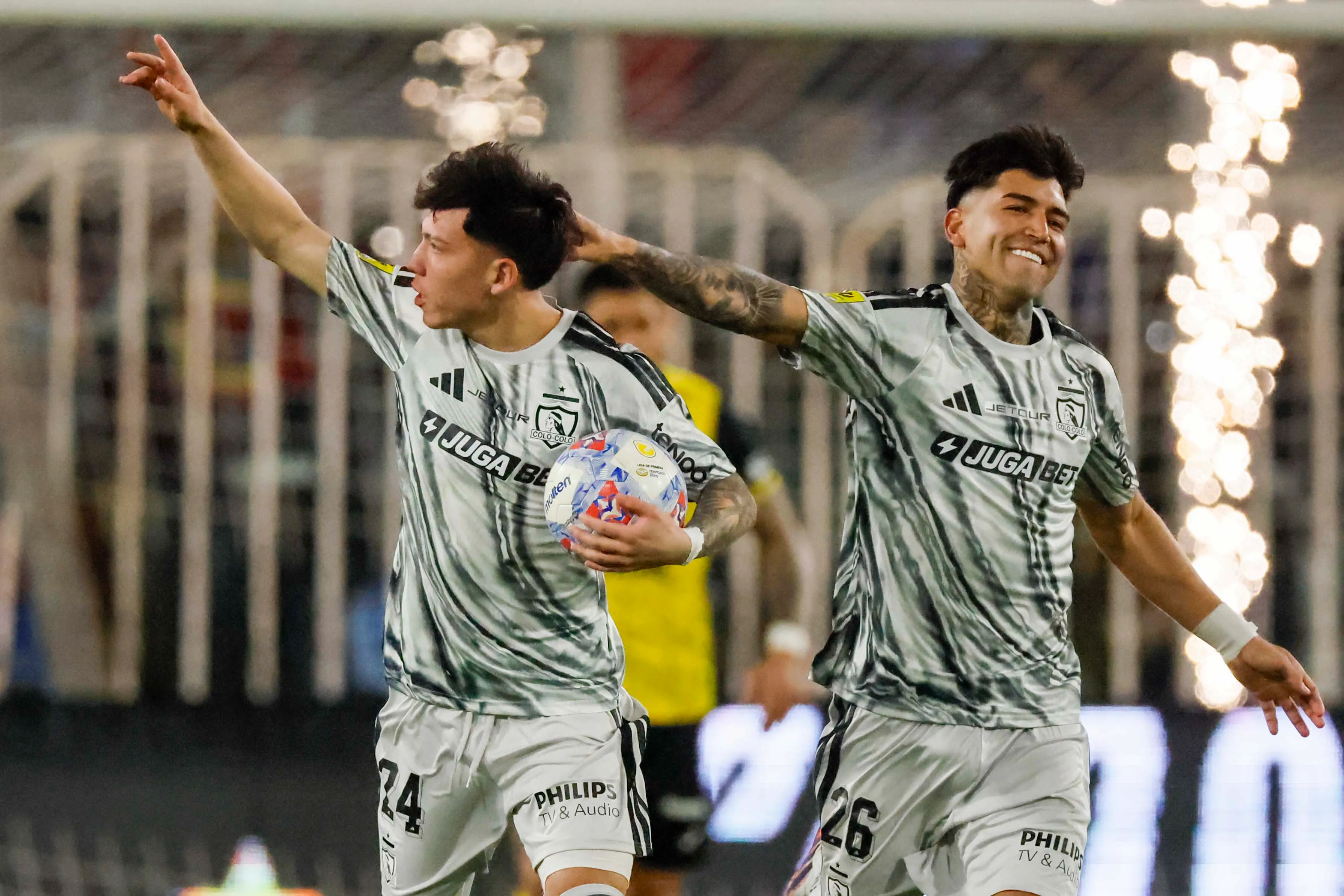 Leandro Hernández marcó el empate parcial de Colo Colo. Imagen: Andres Pina/Photosport