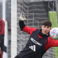 Encuesta: ¿Maureira o Vozinha? Elige al arquero de Colo Colo para el Superclásico