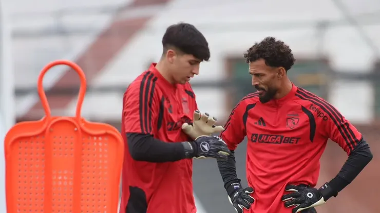 ¿Maureira o Vozinha? Adelantan al arquero de Colo Colo para el Superclásico ante la U