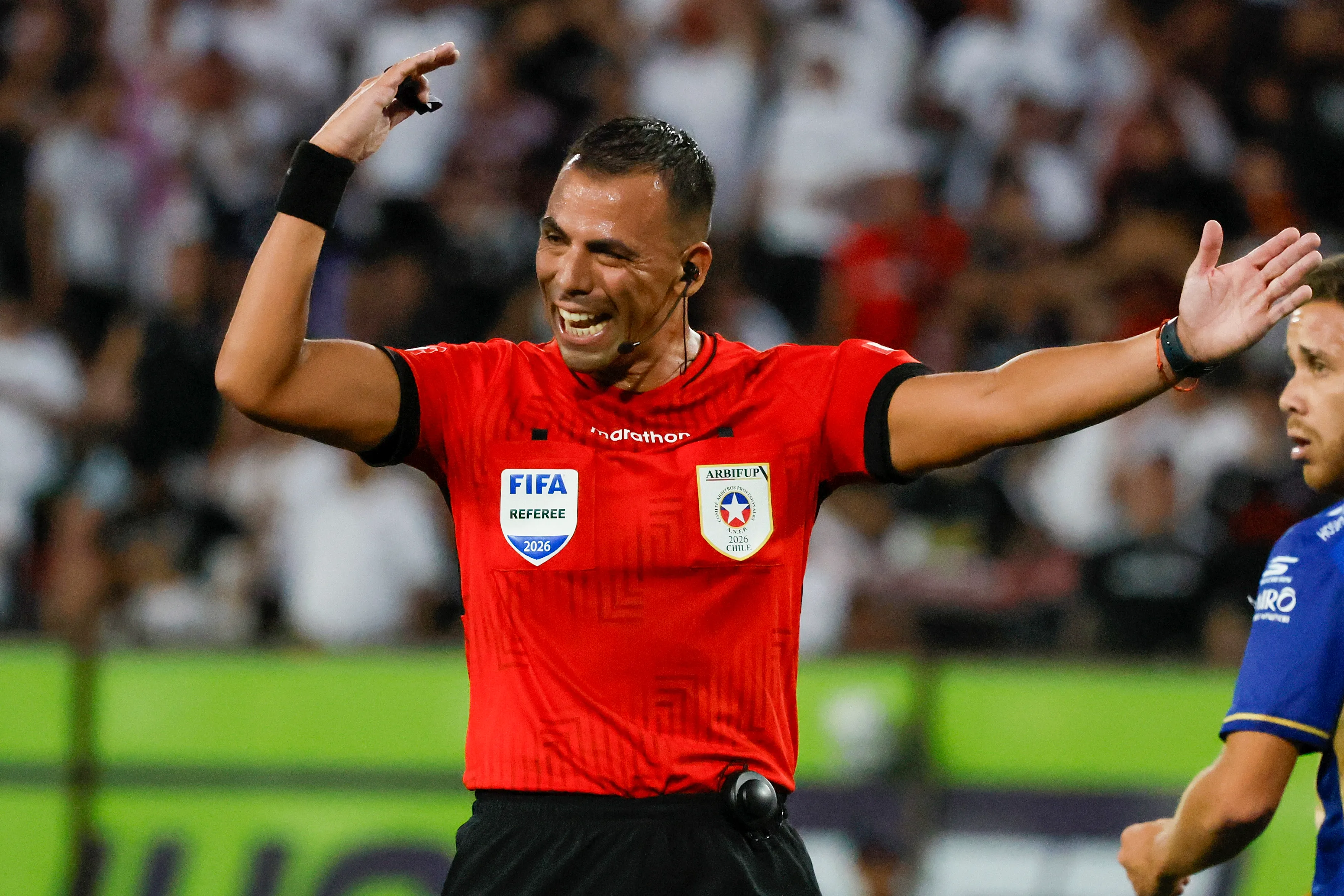 Juan Lara será el encargado de impartir justicia en el Superclásico. 
