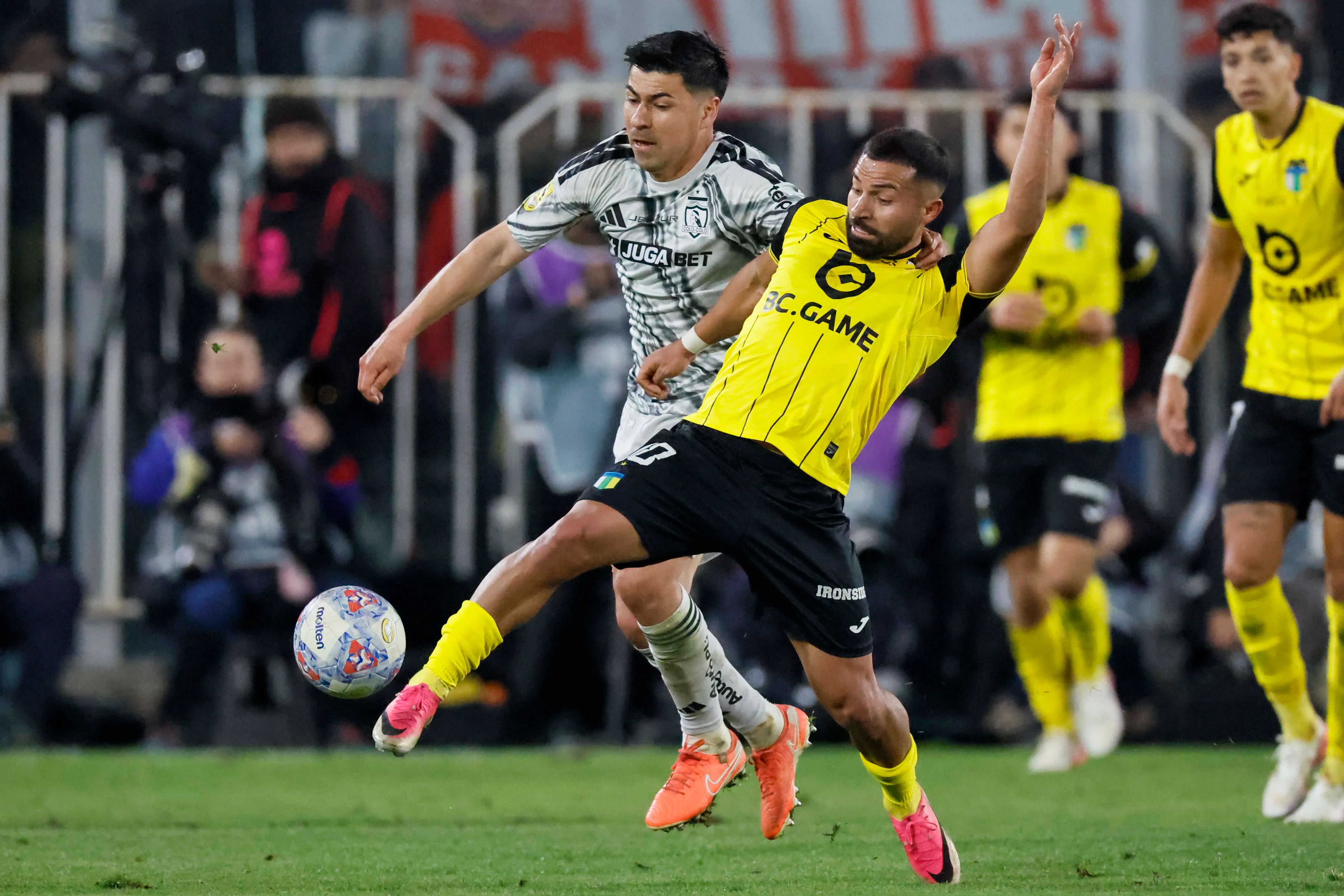 Tomás Alarcón jugará en 2027 en Colo Colo.Imagen: Andres Pina/Photosport