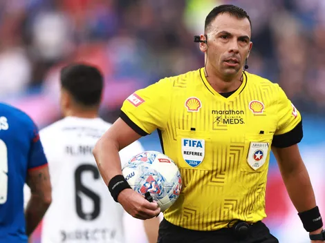 El claro penal a favor de Colo Colo que no se cobró en el Superclásico