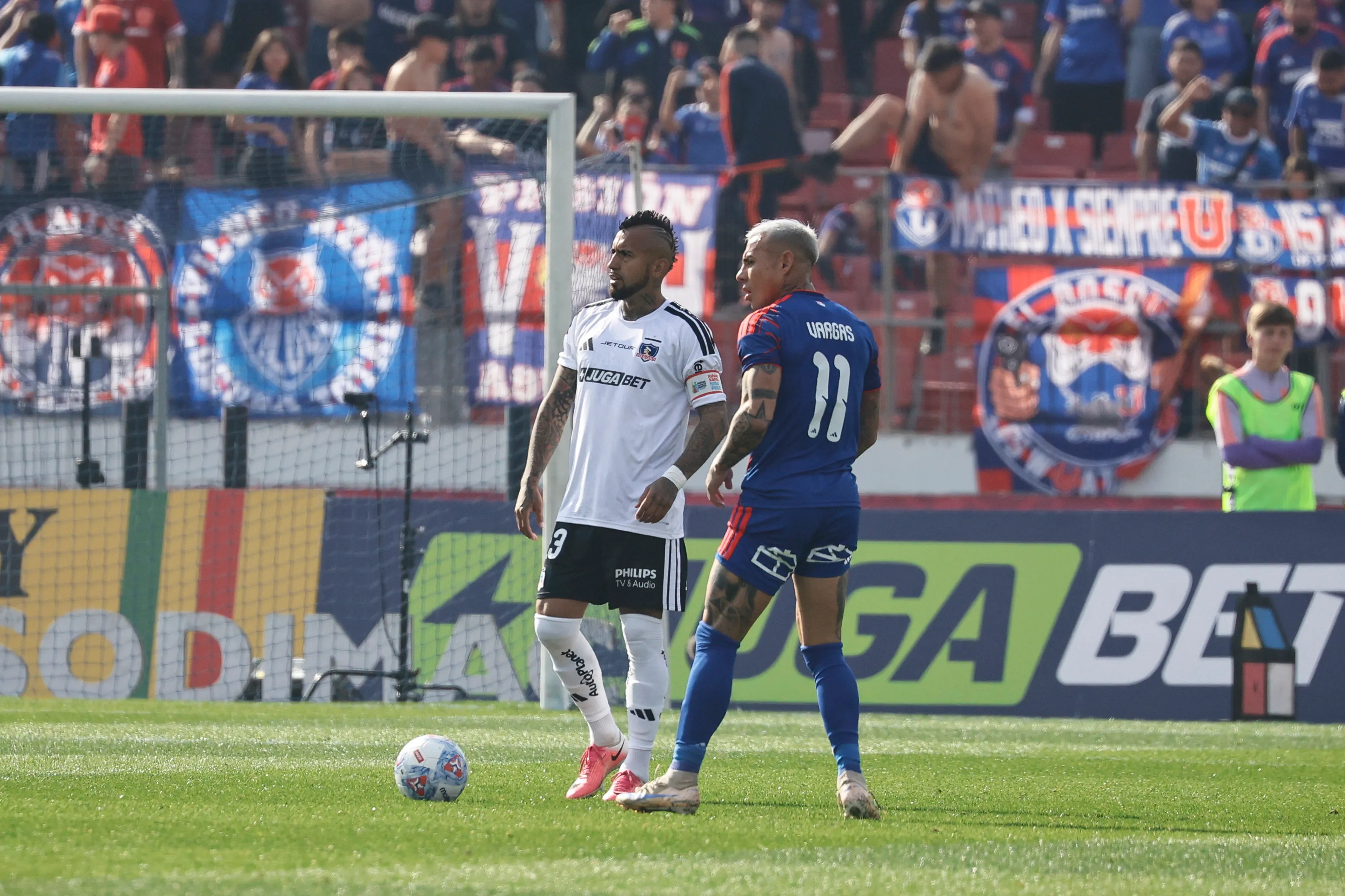Colo Colo triunfó en el Superclásico 200. Imagen: Photosport.