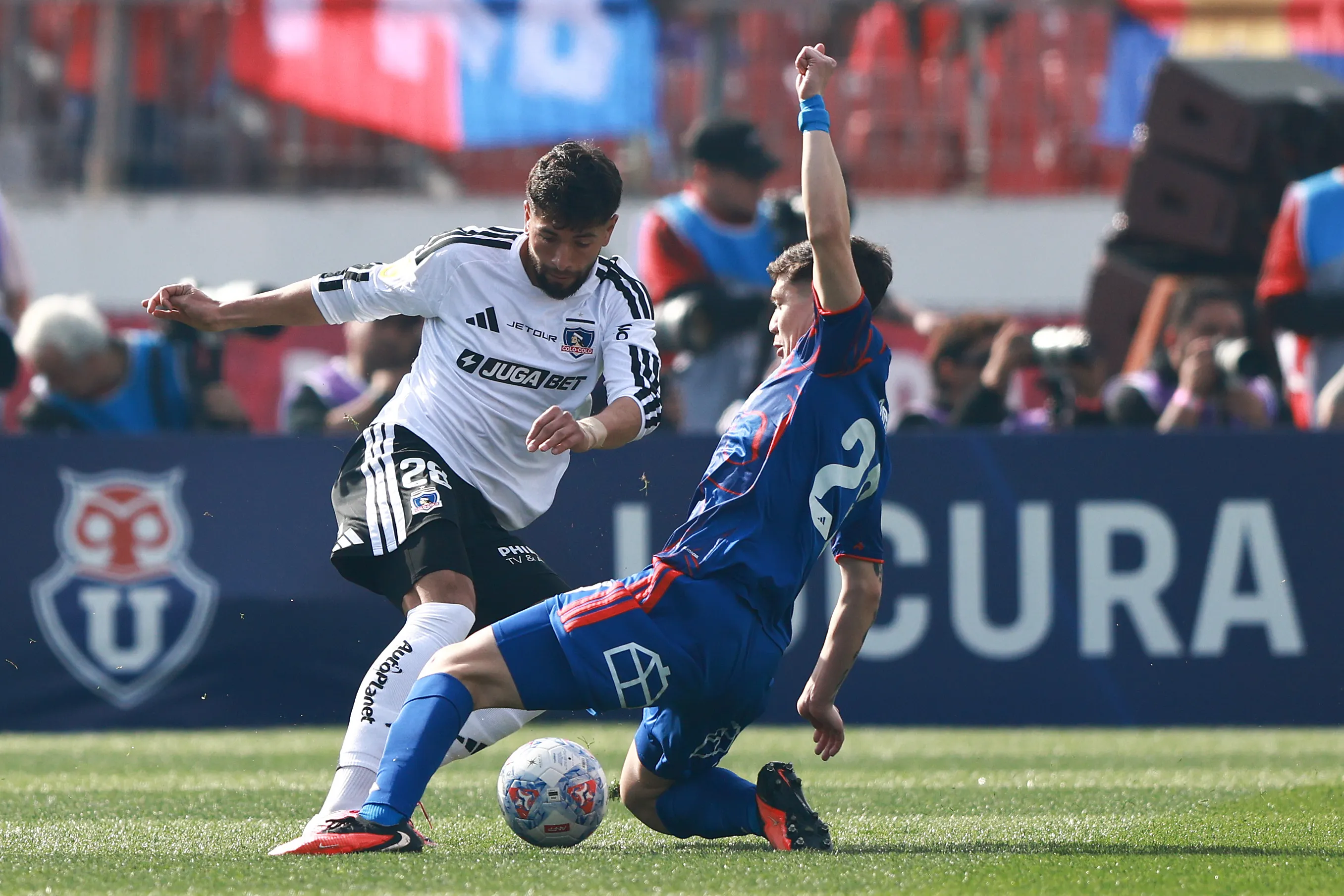Colo Colo triunfó en el Superclásico 200. Imagen: Photosport.