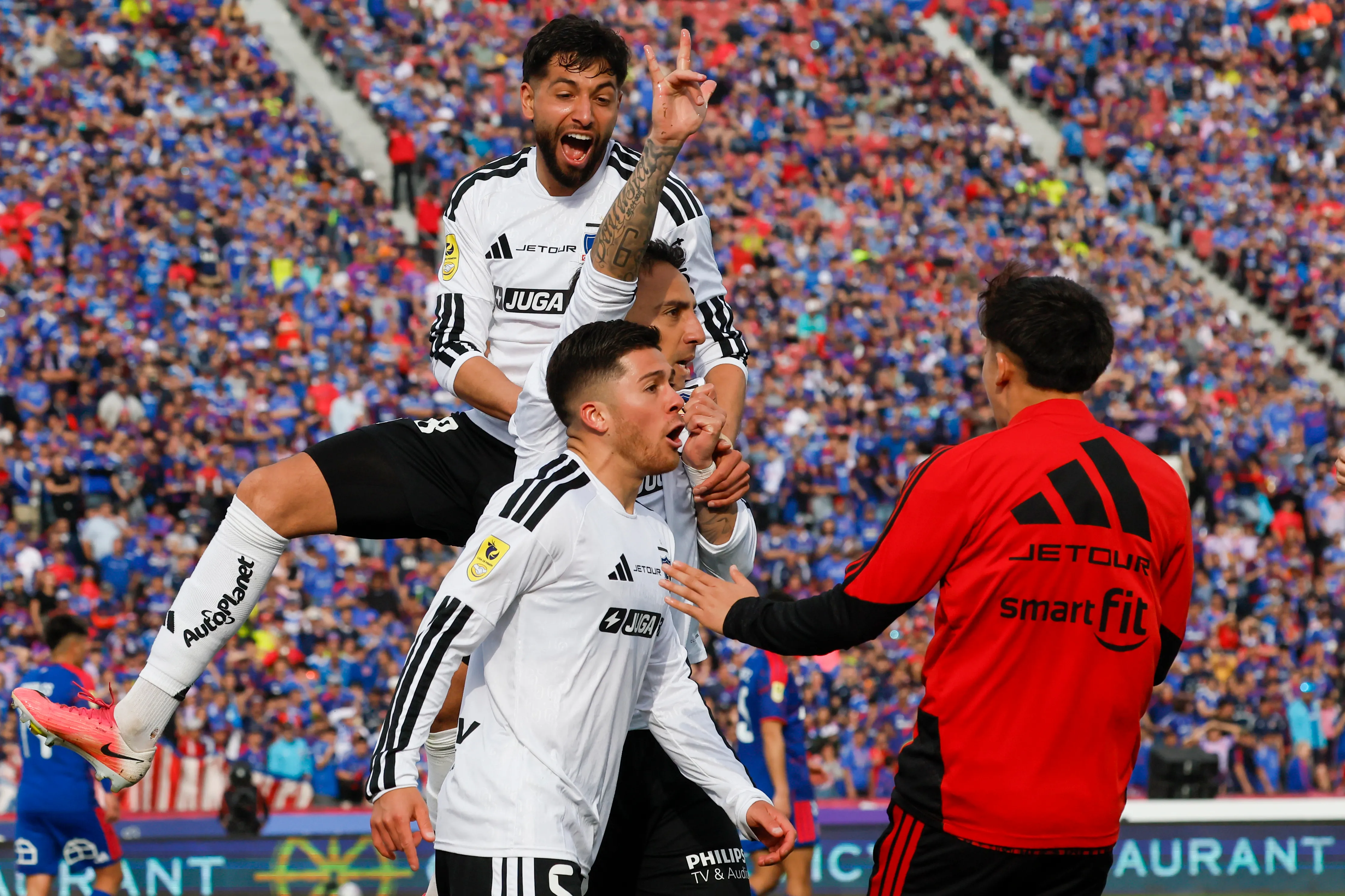 Colo Colo triunfó en el Superclásico 200. Imagen: Photosport.