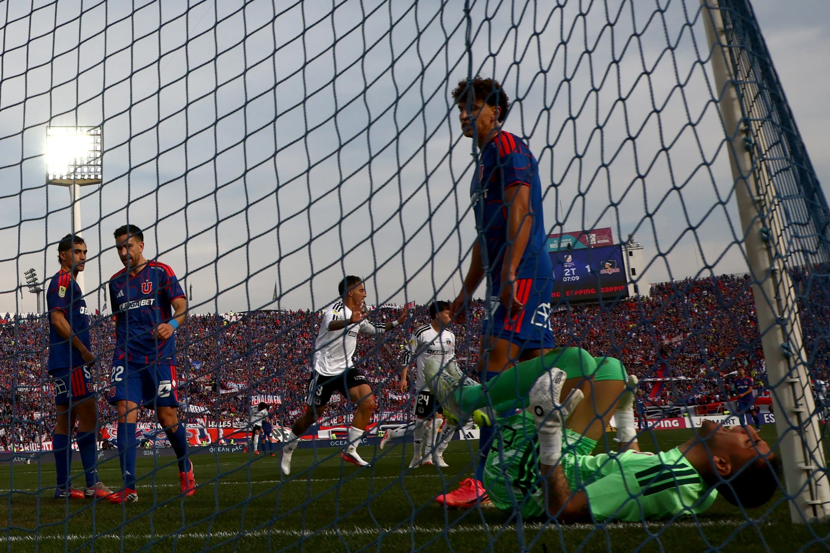 Colo Colo triunfó en el Superclásico 200. Imagen: Photosport.