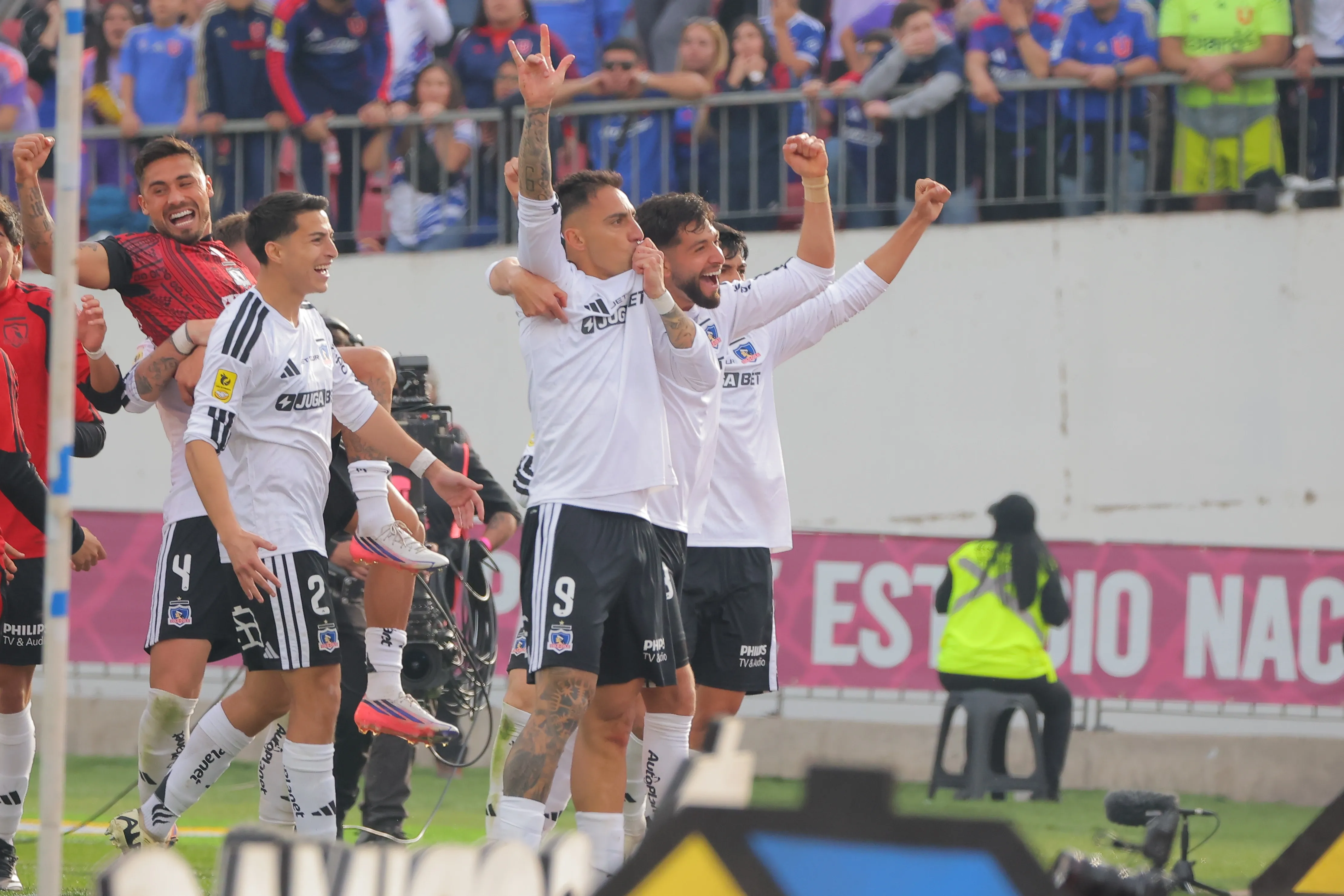 Colo Colo triunfó en el Superclásico 200. Imagen: Photosport.