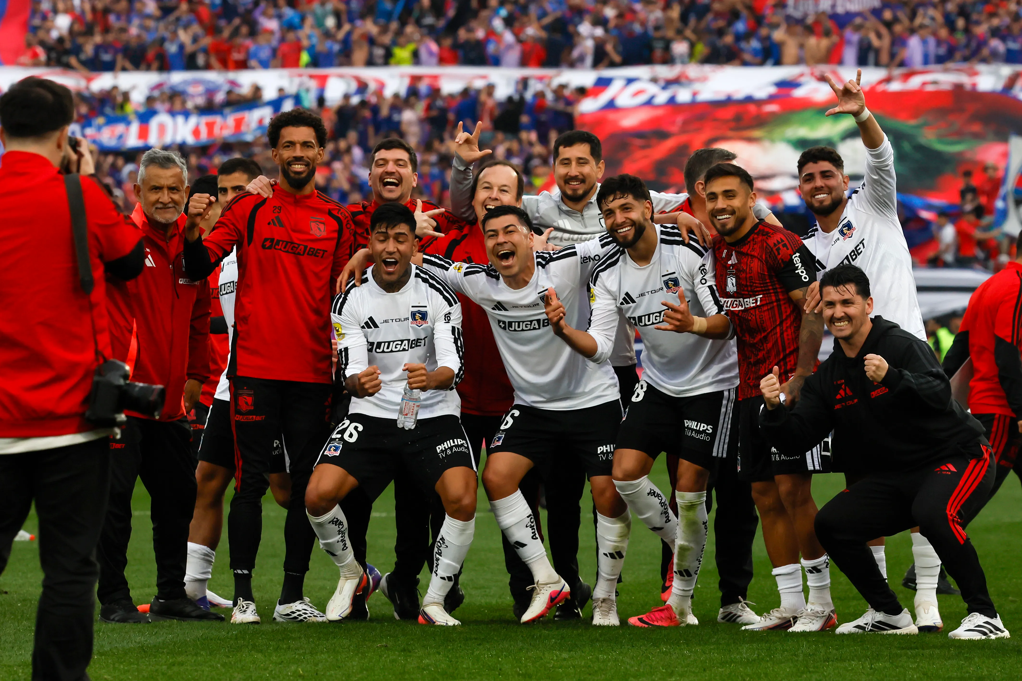 Colo Colo triunfó en el Superclásico 200. Imagen: Photosport.