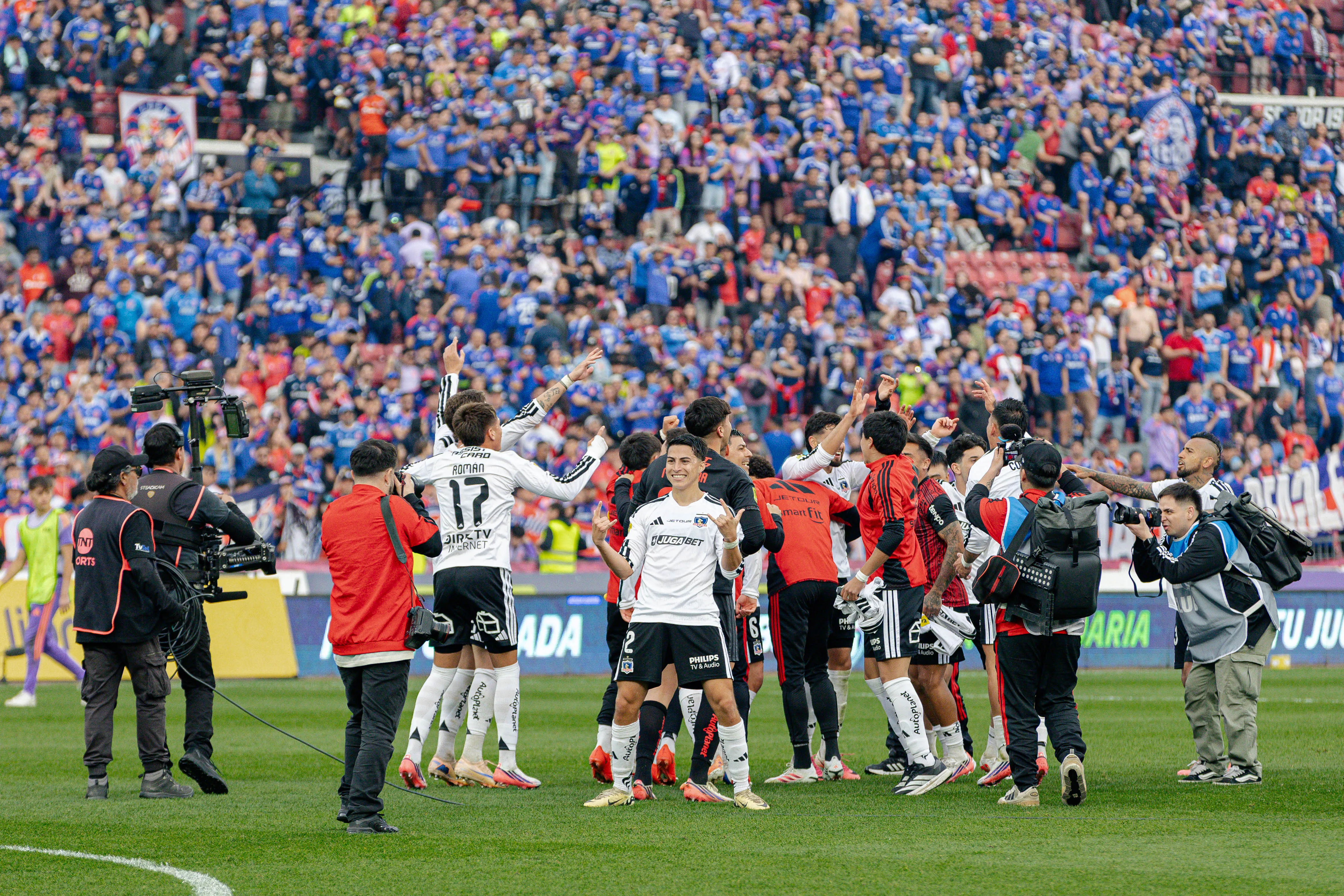 Jonathan Villagra celebrando el triunfo en el Superclásico. (Foto: Belen Vivanco)