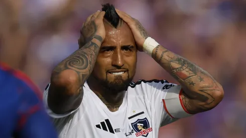 La graciosa reacción de Arturo Vidal por su chascarro en el triunfo de Colo Colo en el Superclásico.