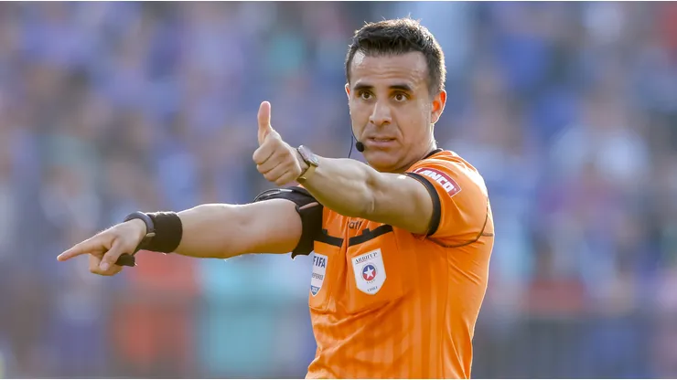 Colo Colo ya conoce al árbitro para partido con Unión por Copa Chile.
