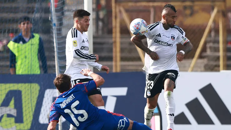Arturo Vidal se deshace en elogios hacia Víctor Felipe Méndez por su partidazo en el Superclásico.