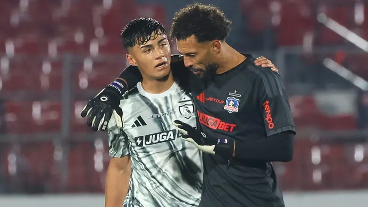 Alonso Olguín relata conversación con Vozinha en su primera titularidad en Colo Colo.