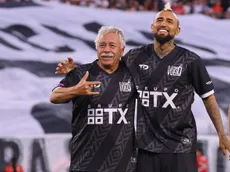 Carlos Caszely pide la renovación de Arturo Vidal en Colo Colo