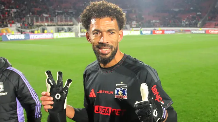 La cláusula de renovación que tiene Vozinha en Colo Colo.