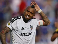 Arturo Vidal bromea por su renovación de contrato en Colo Colo