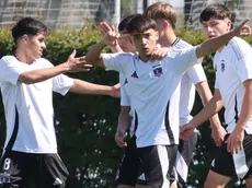 Hijo de Javier Correa se roba los aplausos con un triplete en la cantera de Colo Colo