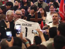 La historia tras el homenaje de Colo Colo a Camilo Escalona