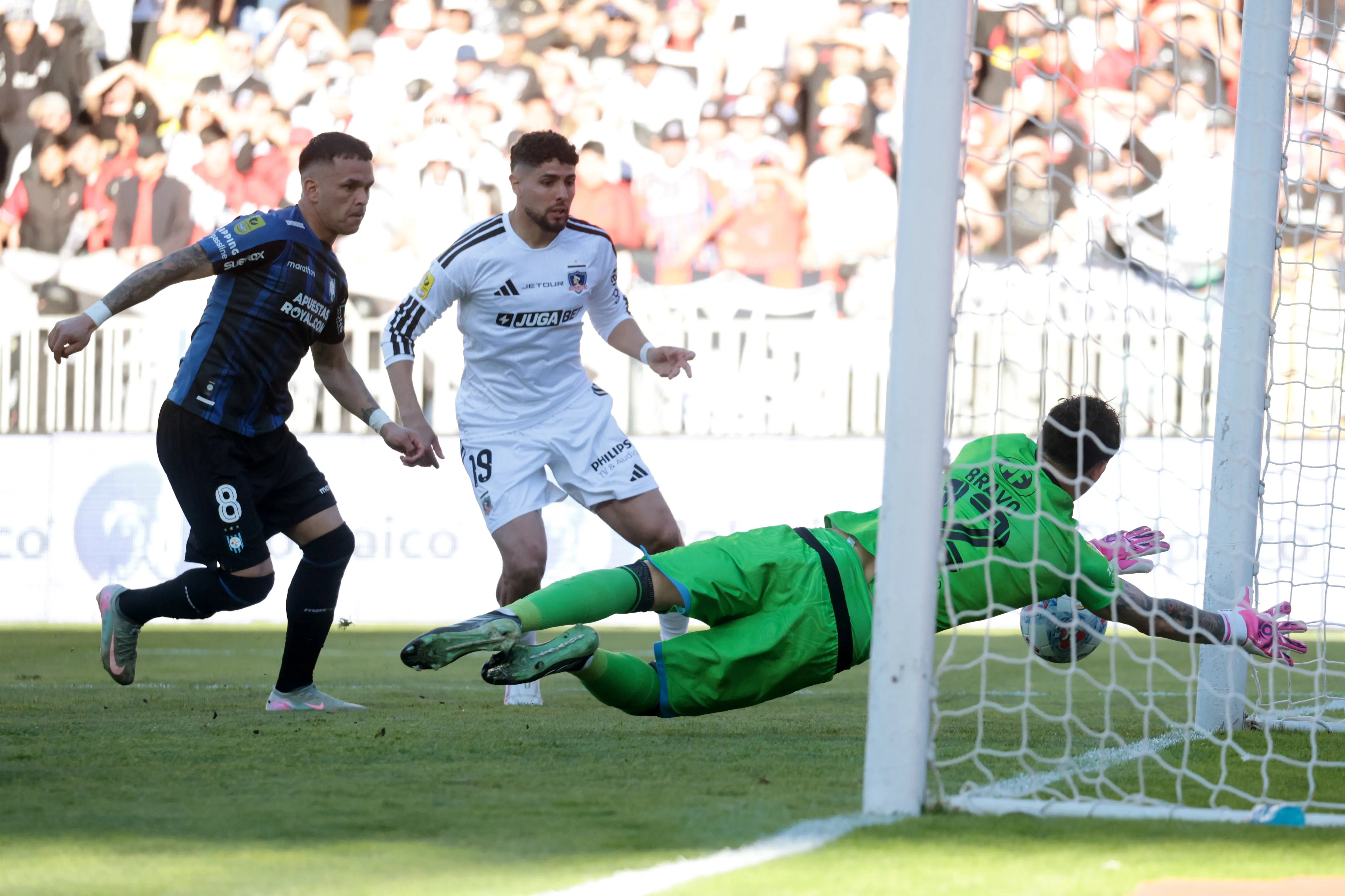 Colo Colo no pudo ante Huachipato. Imagen: Photosport.