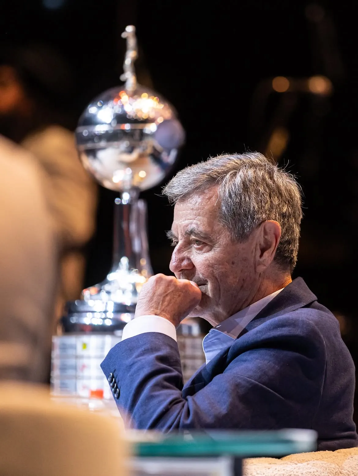 Mirko Jozic recibió un homenaje en el Teatro Caupolicán con los hinchas.Imagen: CSD Colo Colo