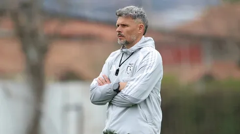 Sorpresas y cambio de esquema: la formación que trabaja Ortiz para Colo Colo.