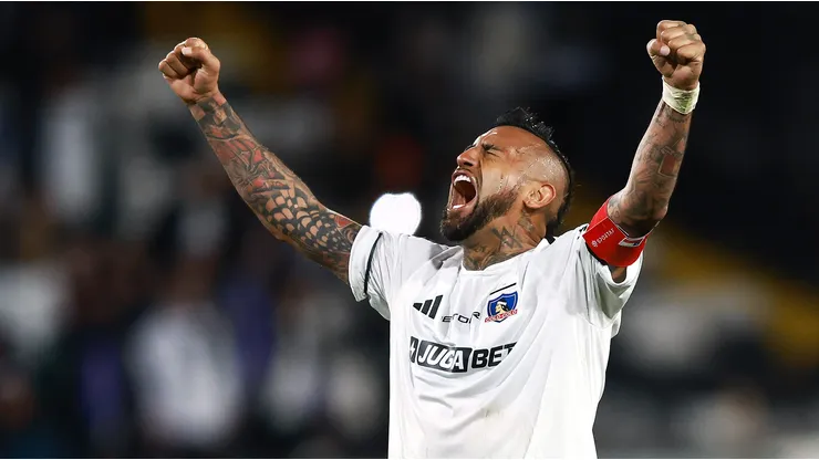 Vidal supera a figuras de Boca y Flamengo elegido mejor central.
