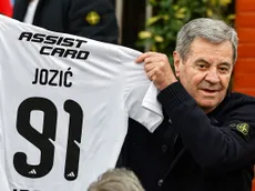 Mirko cuenta importante detalle de su firma en Colo Colo