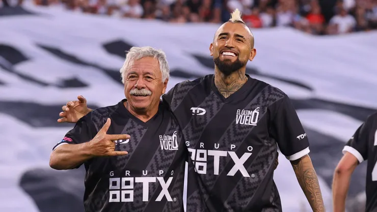 El consejo de Carlos Caszely a Arturo Vidal por su renovación en Colo Colo.