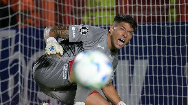 Brayan Cortés se sincera y deja claro dónde quiere jugar en 2027. Foto: Getty Images.