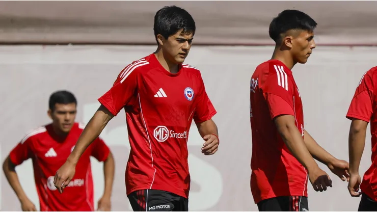 Colo Colo aporta tres jugadores a la Roja Sub-17 que prepara el Mundial.